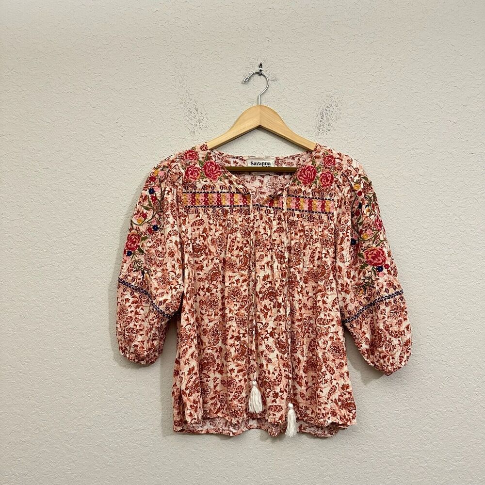SAVANNA JANE Embroidered Bohemian Haven Top in Floral Beige Rust